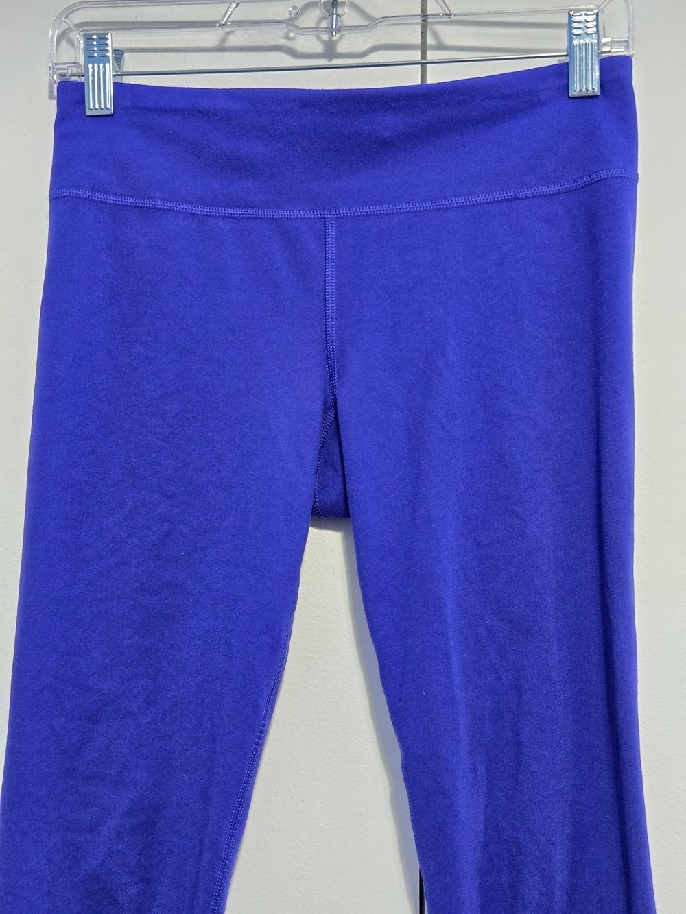 Under Armour Royal Blue Crop Leggings Womens M Athletic‎ Yoga Capri - Picture 2 of 4